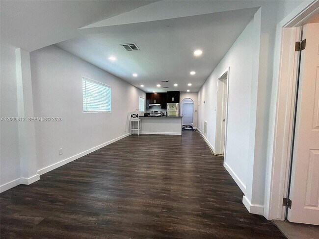 Foto del edificio - 22 NW 14th Ave