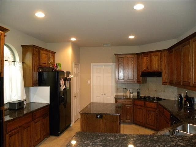 Building Photo - 2609 Vista Oaks Dr