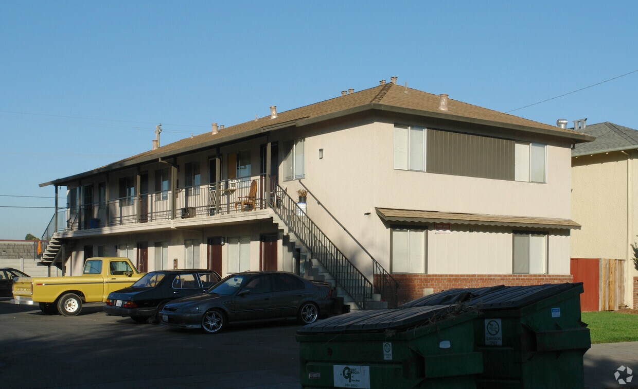 Building Photo - 255-261 Pamela Ave