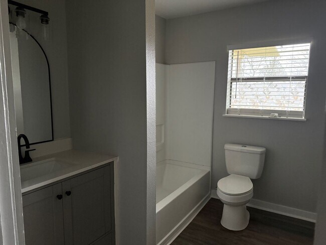 Foto del edificio - 3/3 HISD Fenced yard