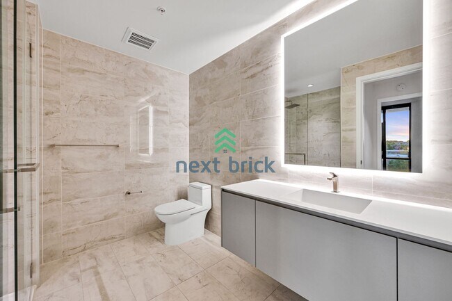 Foto del edificio - Downtown Bellevue Luxury 1B1B – Available ...
