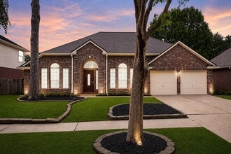 Building Photo - 14718 Cypress Green Dr