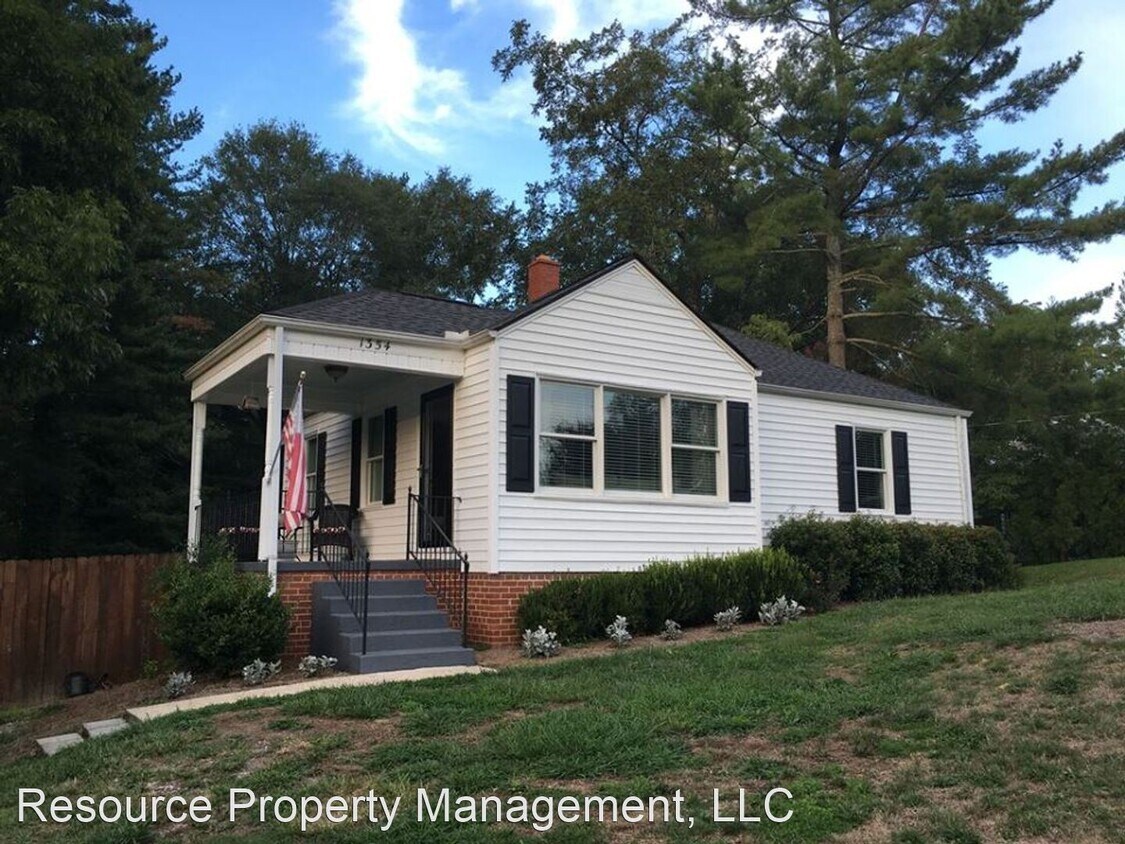 1354 S Enota Dr NE, Gainesville, GA 30501 House Rental in Gainesville