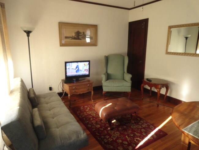 Foto del edificio - 2746 C St