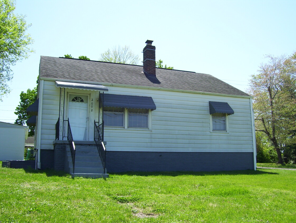 Foto principal - 2002 Sevierville Rd