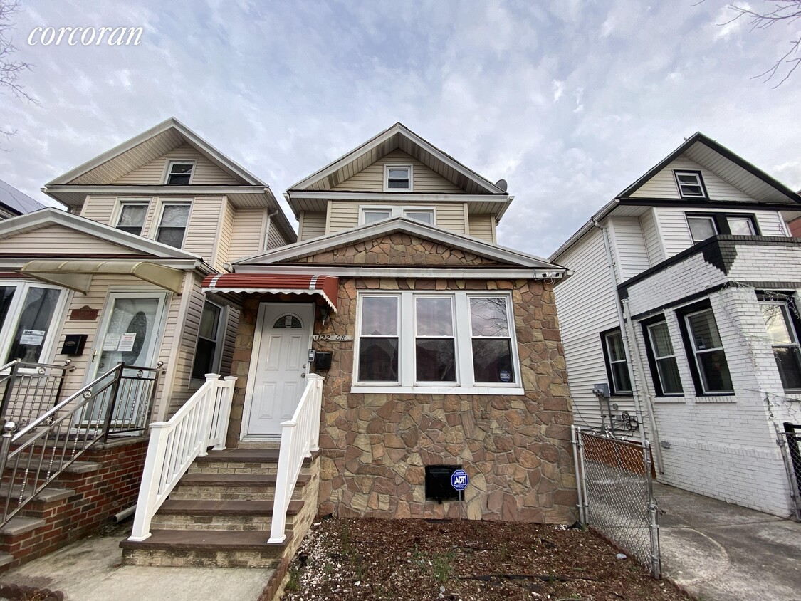 1225 Hillside Avenue Unit 1, Long Island, NY 11418 Room for Rent in