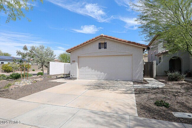 Building Photo - 4013 E Ironhorse Rd