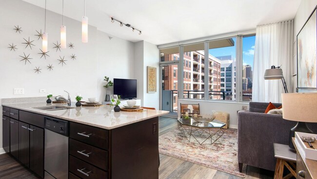 Foto del edificio - 443 W Huron St