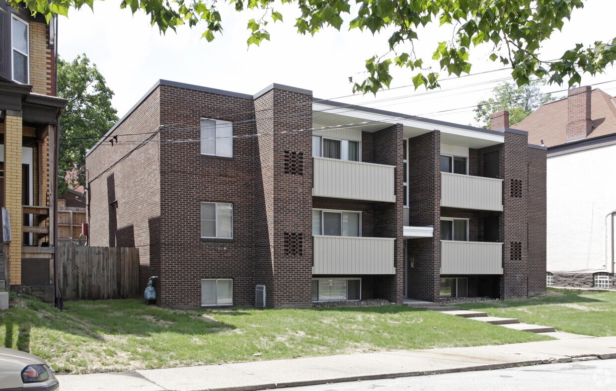 Foto principal - 827 Highview St