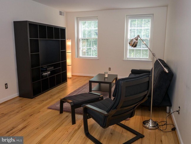 Foto del edificio - 3620 39th St NW