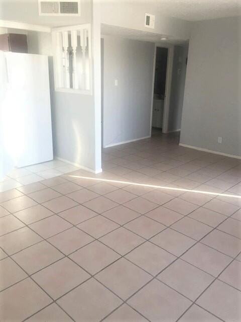 Building Photo - 3415 Wickham Ave