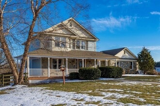 Building Photo - 4601 Iris Ct