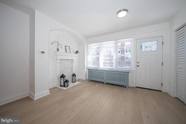 Foto del edificio - 426 Hampden Rd