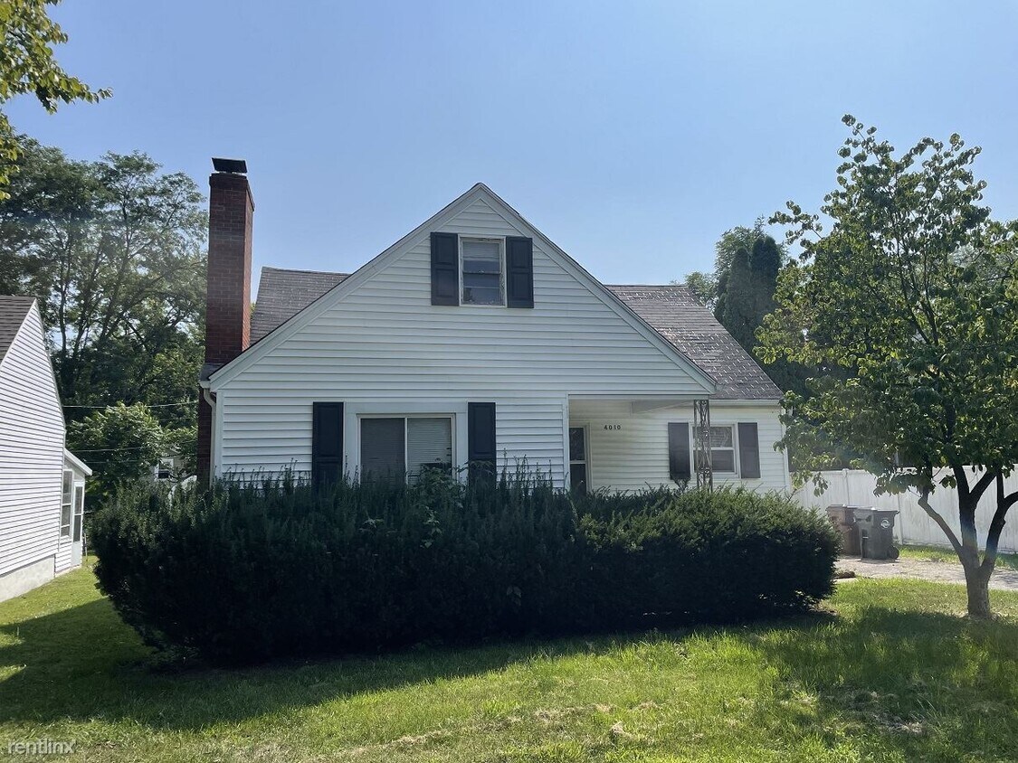 Foto principal - 4 br, 2 bath House - 4010 Merrimac Ave