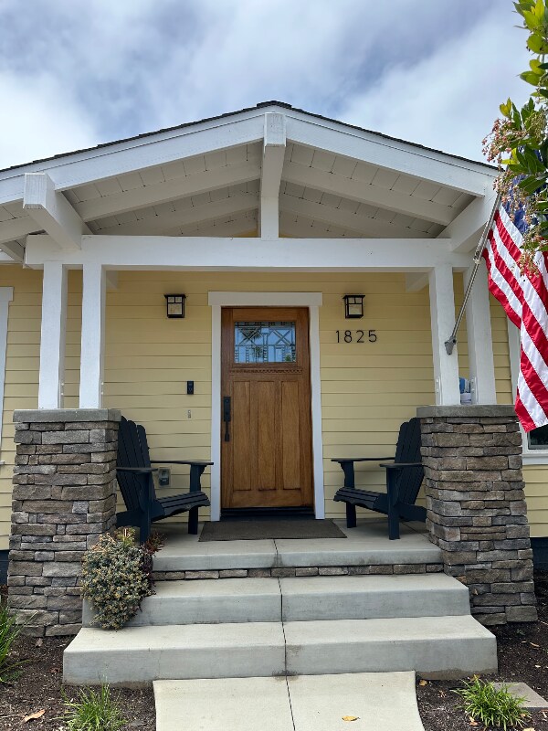 Foto principal - 1825 S Tremont St