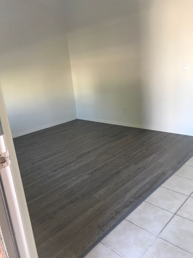 Foto del edificio - Coming in August Spacious 3br Home in Cort...