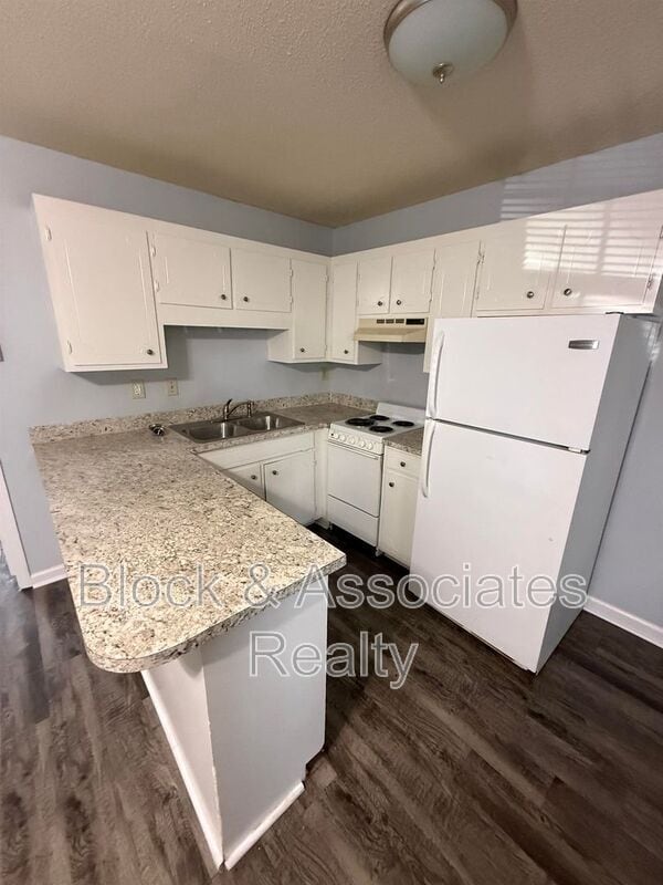 Building Photo - 304 Reece Ave