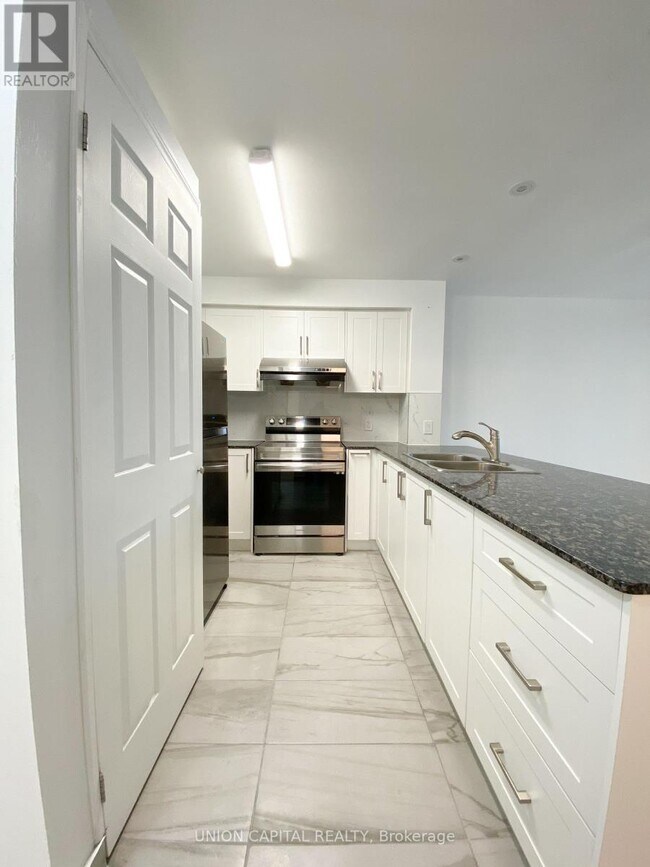 Photo du bâtiment - 4600 Steeles Ave E