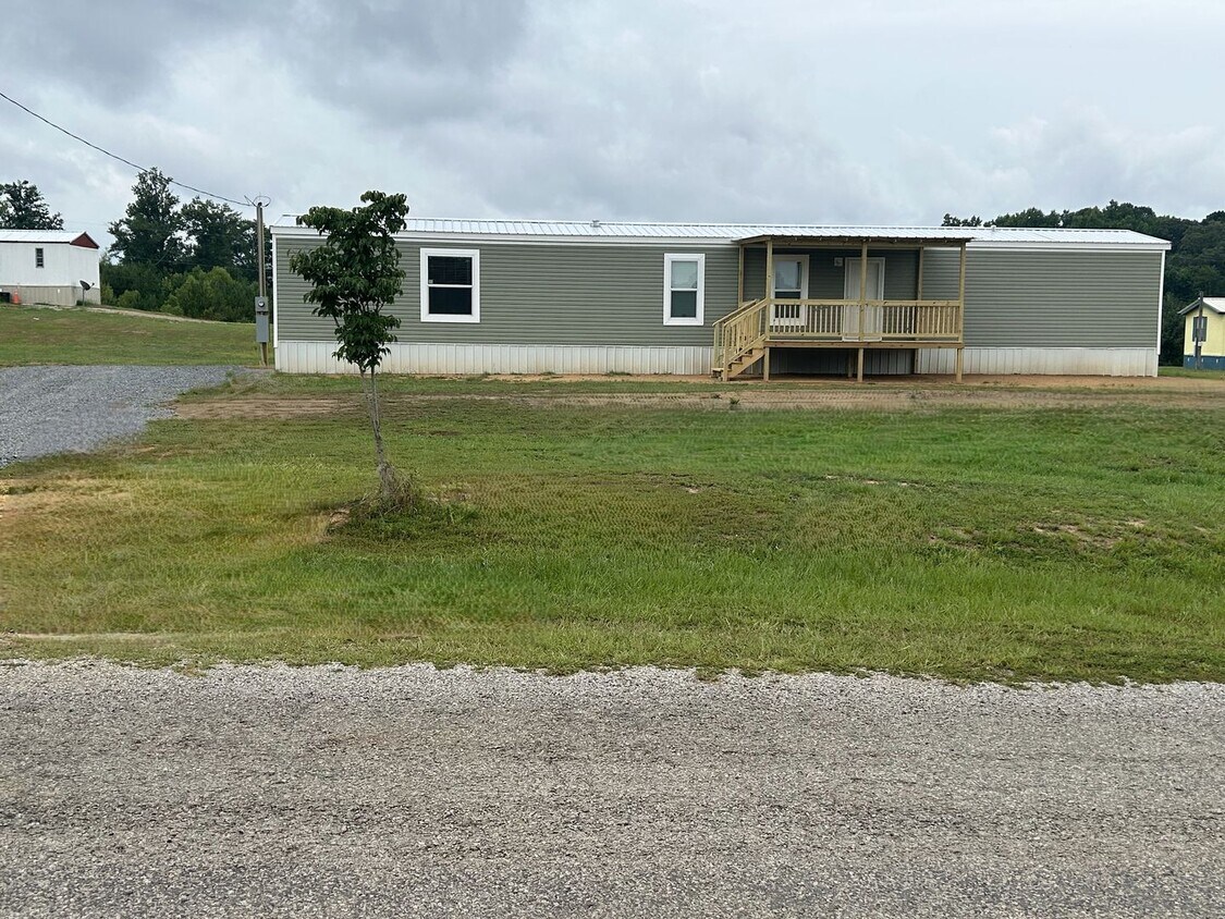 Foto principal - New Home! 3 Bedroom/2 Bath
