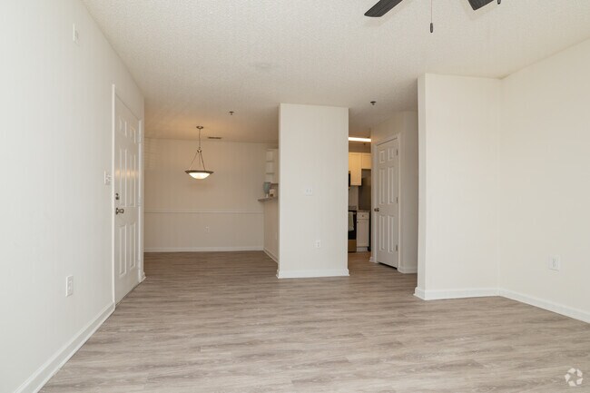 3BR, 2BA - 1,091SF - Living Room - Rosewood at Clemson