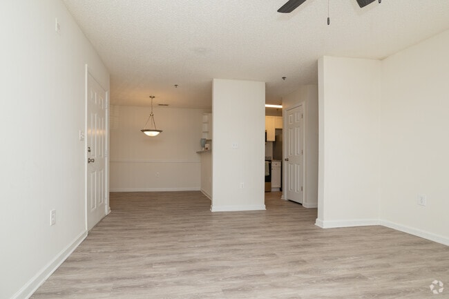 3BR, 2BA - 1,091SF - Living Room - Rosewood at Clemson