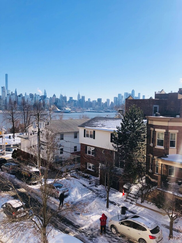 Primary Photo - 14 65th St