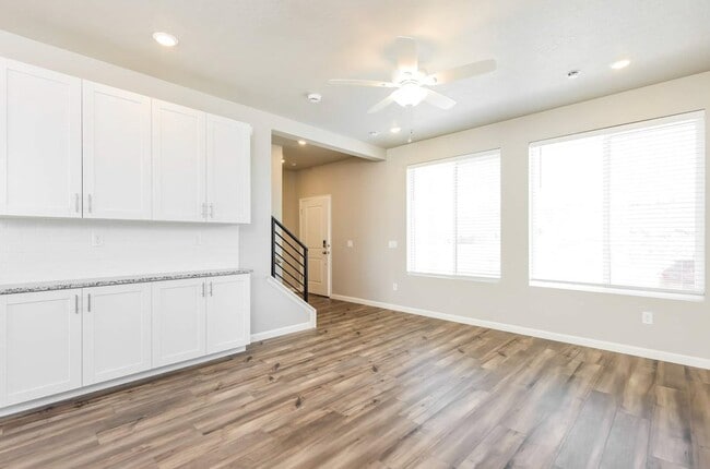 Building Photo - 375 Kanab Crk Dr