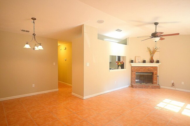 Building Photo - 1114 Brafforton Dr