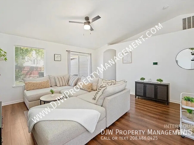 Foto del edificio - 1916 W Havenwood Ave