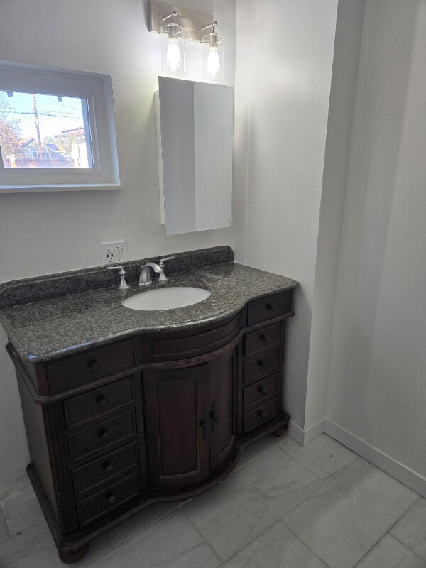 Building Photo - 131 2nd St