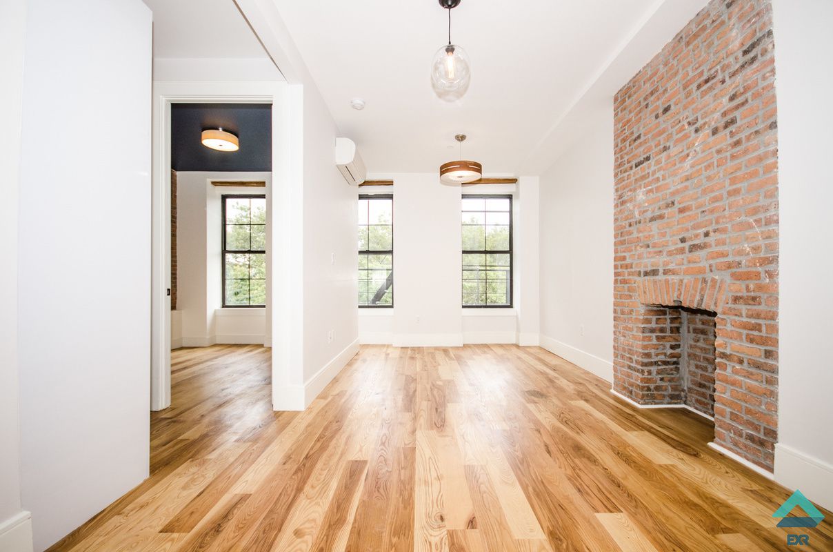 Primary Photo - 1120 Bushwick Ave
