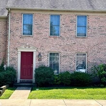 Building Photo - 358 Stonehedge Ln