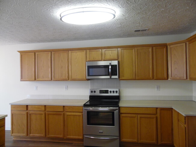 Building Photo - 380 Masterson Station Dr