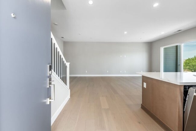 Foto del edificio - Move-In Special: Receive 50% off your first full month’s rent when you lease this home and move i...