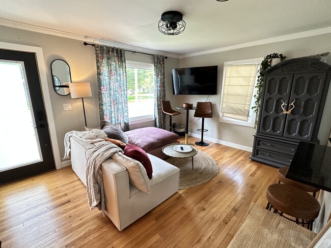 Foto del edificio - 3465 Hargrove St