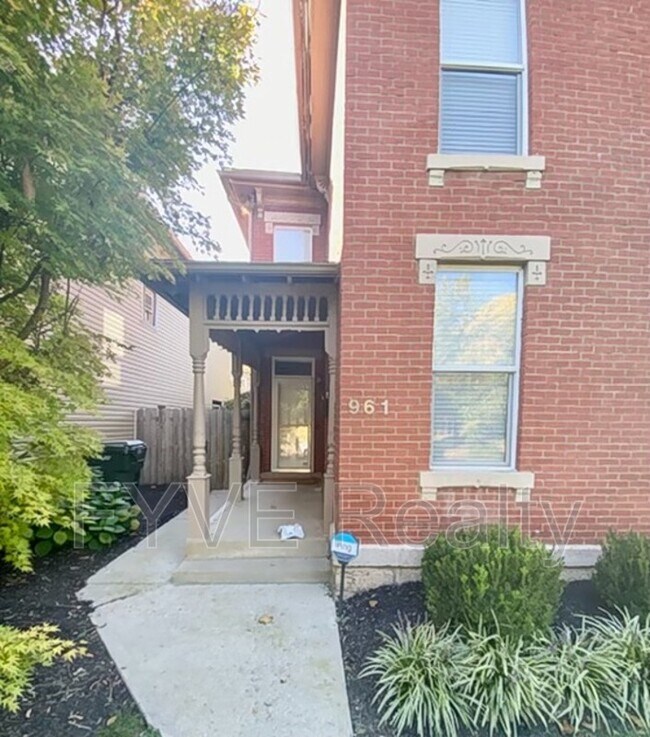 Foto del edificio - 961 Harrison Ave