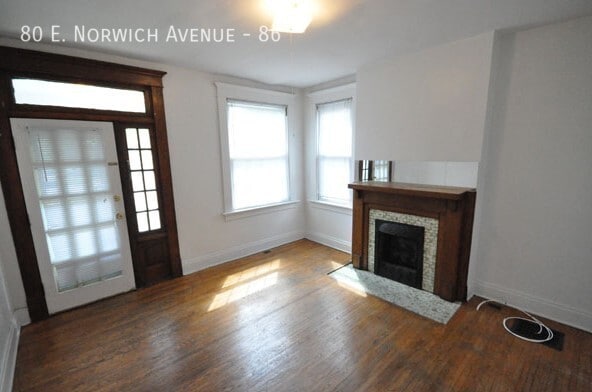 Building Photo - Awesome 2 Beds 1 Bath on Norwich!