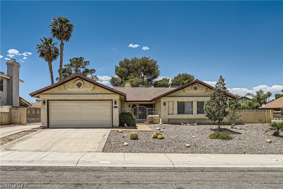 Primary Photo - 113 Montclair Dr