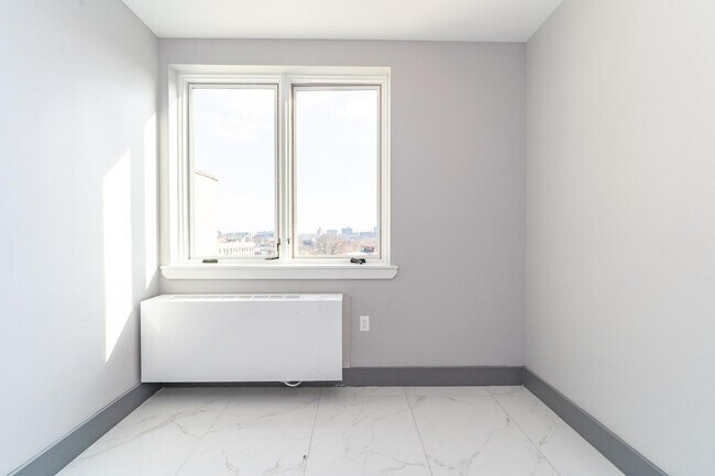 Foto del edificio - 1470 Eastern Pkwy