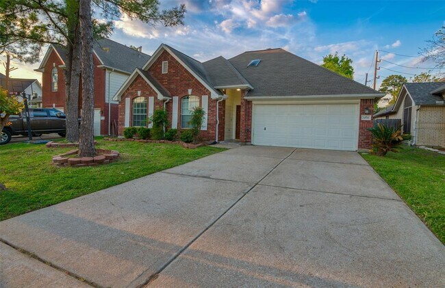Building Photo - 14918 Appaloosa Ave