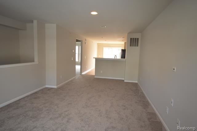 Building Photo - 27919 Hopkins Dr