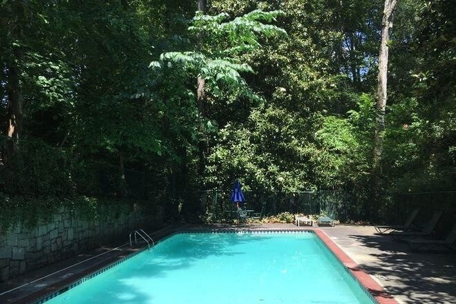 FURNISHED, COMFORTABLE, CLOSE TO EMORY & CDC! - 1135 Clairemont Ave