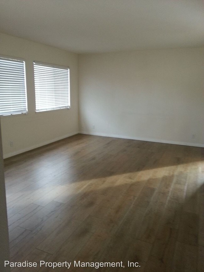Foto del edificio - 2137 N Ventura Rd