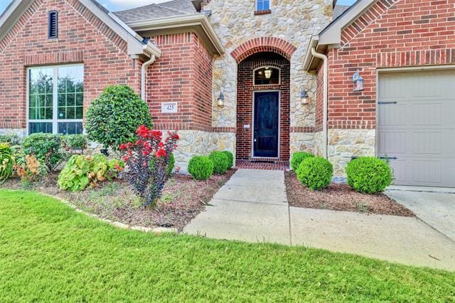 Building Photo - 425 El Camino Dr
