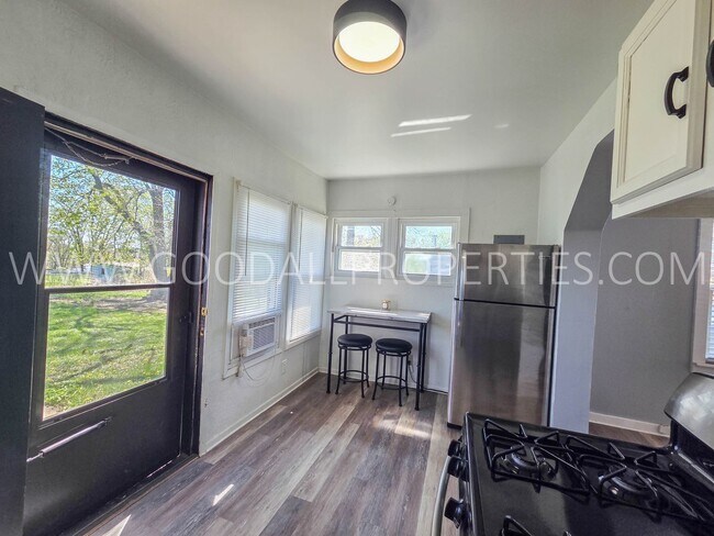 Foto del edificio - 4805 S Union St