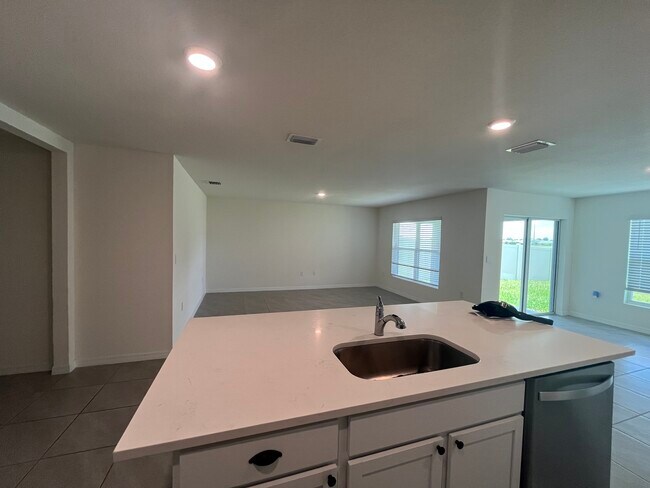 Foto del edificio - 8564 SW 46th Ter