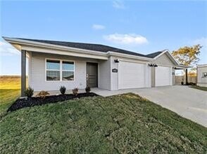 Building Photo - 311 NW 65th Ave