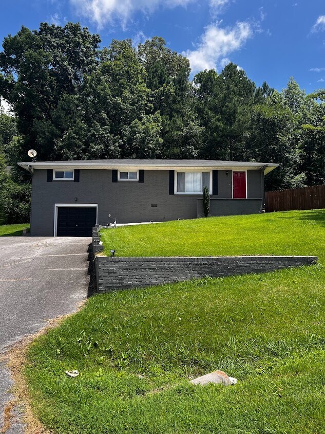 10431 Brickhill Ln, SoddyDaisy, TN 37379 House Rental in SoddyDaisy