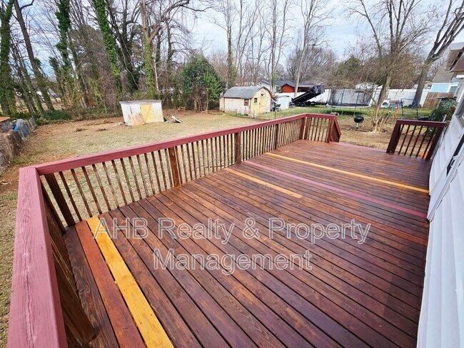 Foto del edificio - 914 Stokes St