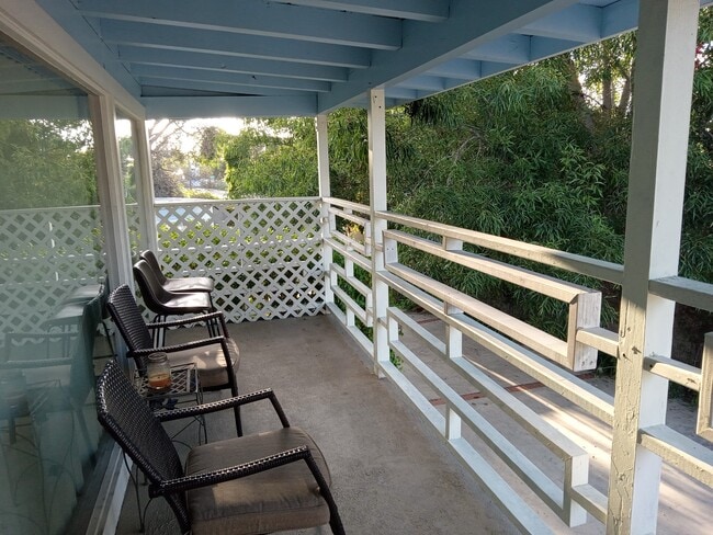 Building Photo - 2139 Torrey Pines Rd